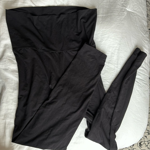 HATCH Maternity Ultimate Before During & After Legging Black Bamboo Spandex - Picture 2 of 3